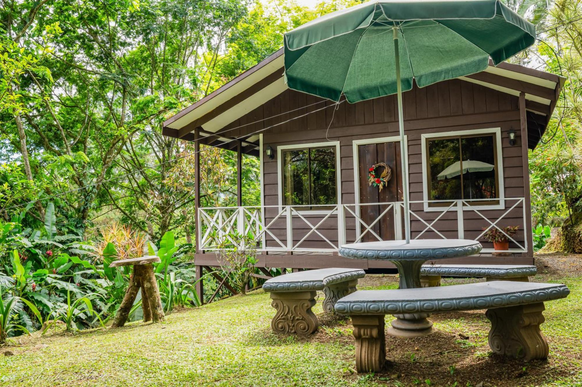 Hospedaje La Naciente Turrialba Exterior photo