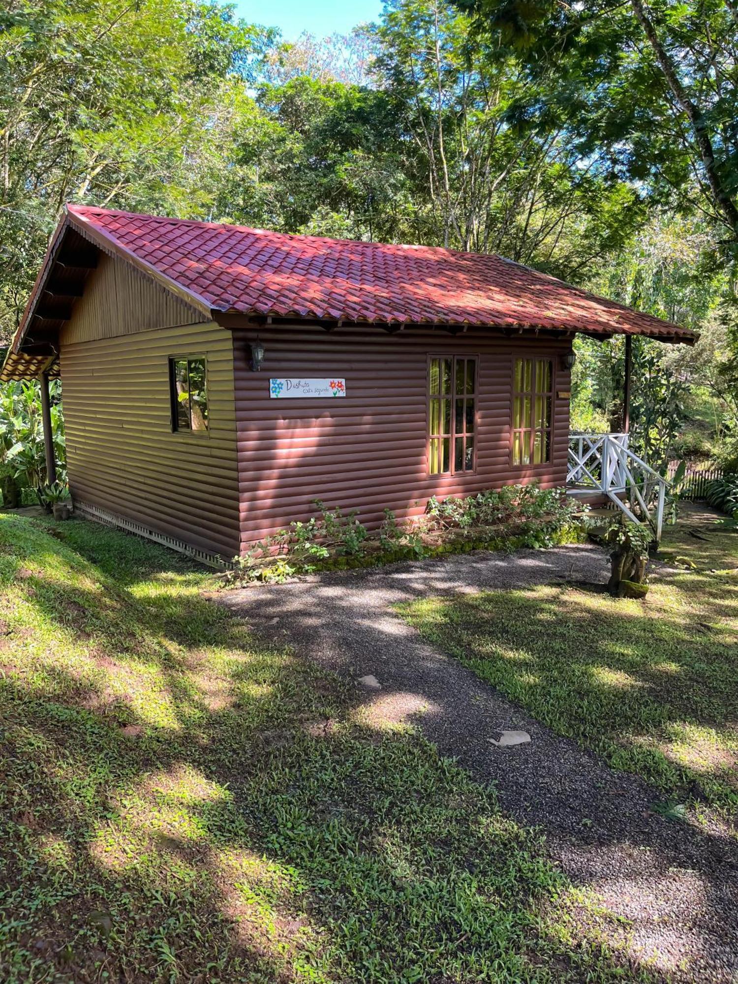 Hospedaje La Naciente Turrialba Exterior photo